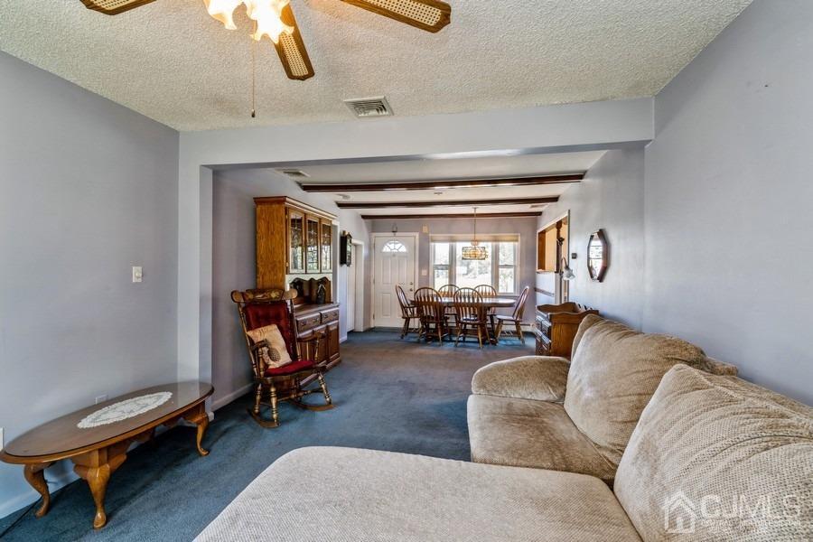 74 Chestnut Street Edison, NJ 08817 - Photo 4 of 45 Gallery Image 4