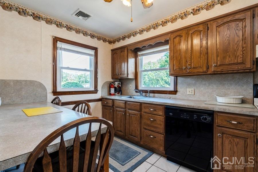 74 Chestnut Street Edison, NJ 08817 - Photo 8 of 45 Gallery Image 8