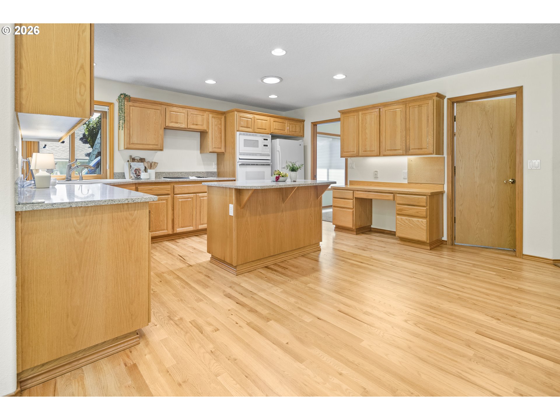 12595 Southwest Colt Court Beaverton, OR 97008 - Photo 8 of 31