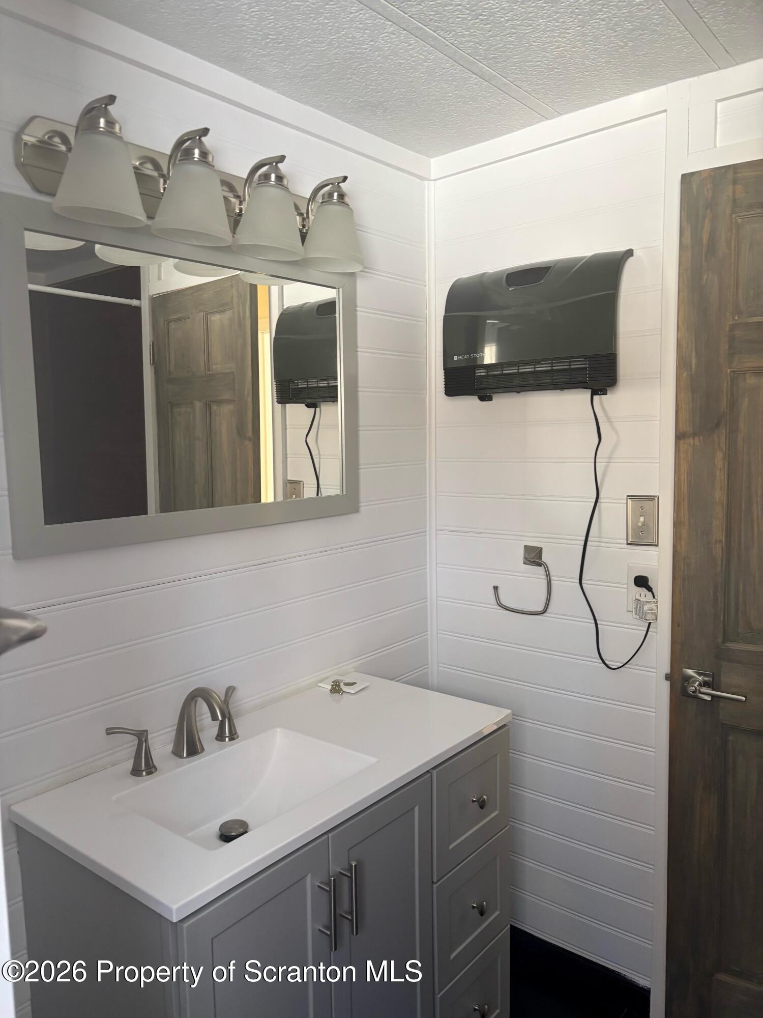 86 Windsor Lane Hawley, PA 18428 - Photo 11 of 23 Bathroom