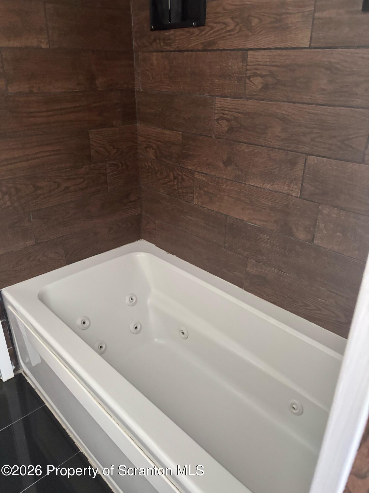 86 Windsor Lane Hawley, PA 18428 - Photo 12 of 23 Bathroom