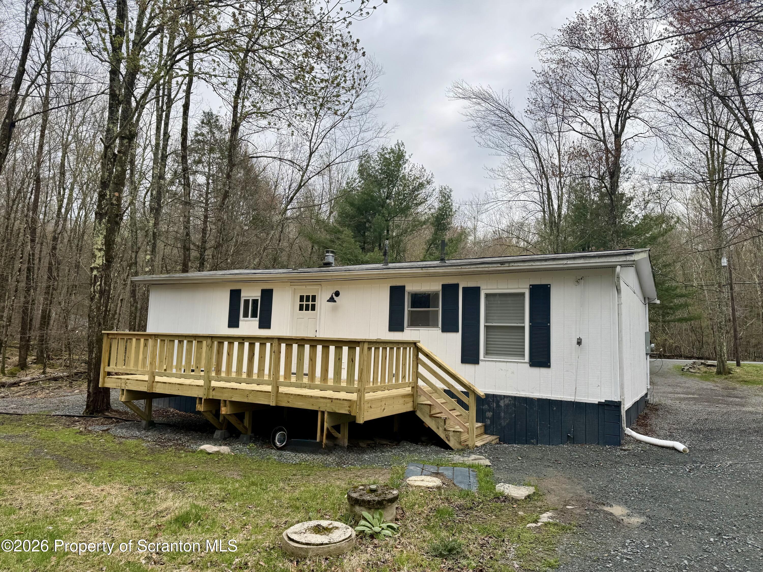 86 Windsor Lane Hawley, PA 18428 - Photo 17 of 23 Back