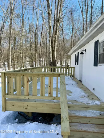 $209,900 | 86 Windsor Lane, Hawley, PA 18428