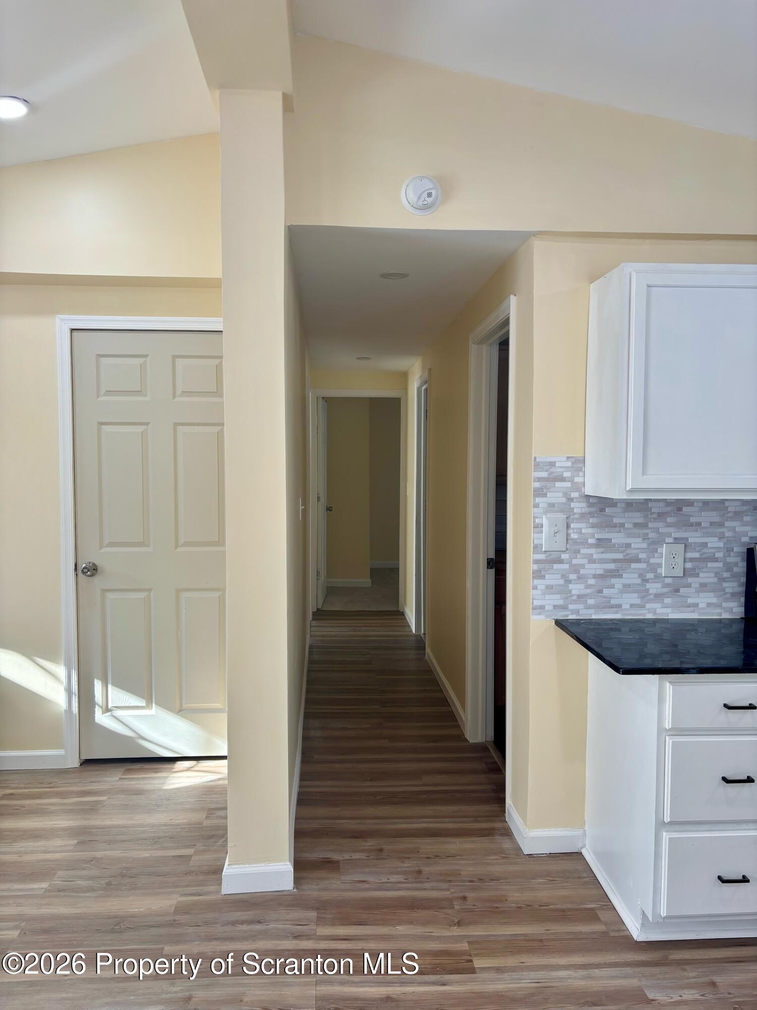86 Windsor Lane Hawley, PA 18428 - Photo 9 of 23 Hallway