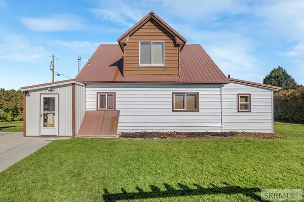 $415,000 | 590 Park Road, Arco, ID 83213