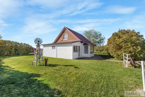 $415,000 | 590 Park Road, Arco, ID 83213