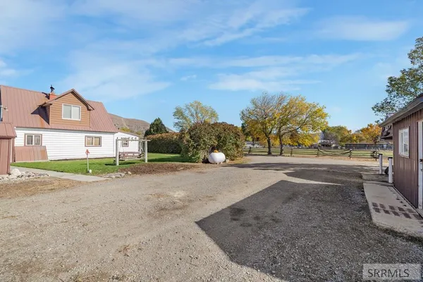 $415,000 | 590 Park Road, Arco, ID 83213