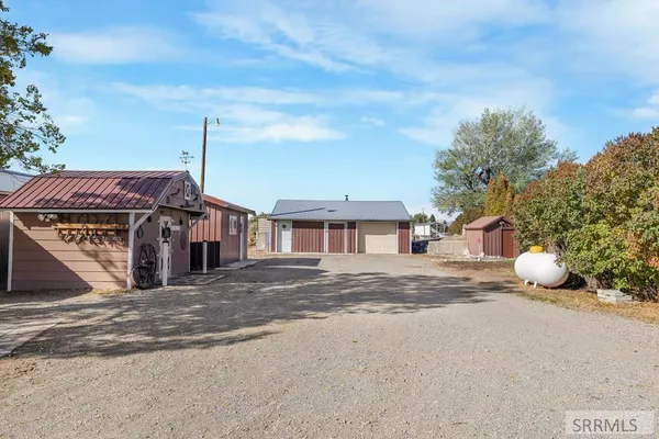 $415,000 | 590 Park Road, Arco, ID 83213