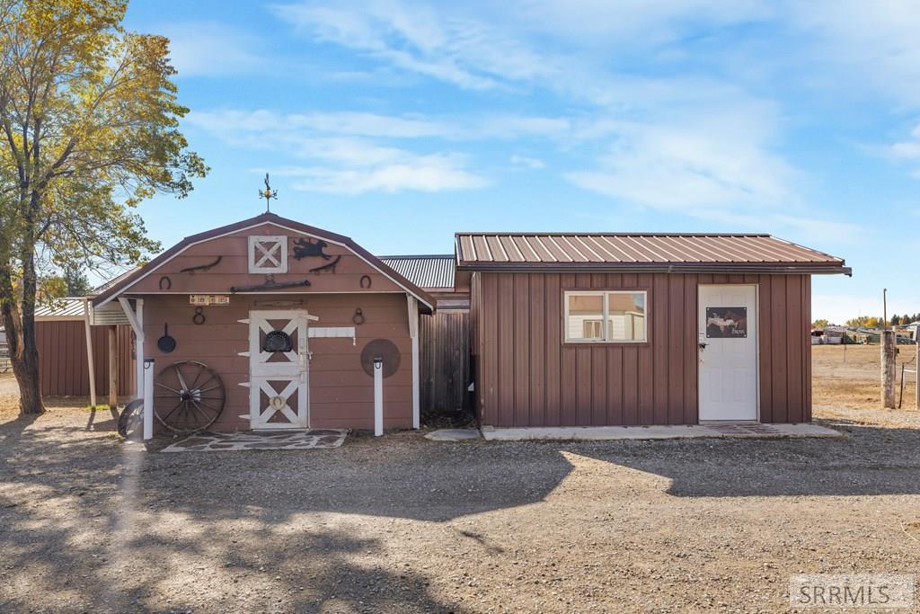 590 Park Road Arco, ID 83213 - Photo 38 of 55