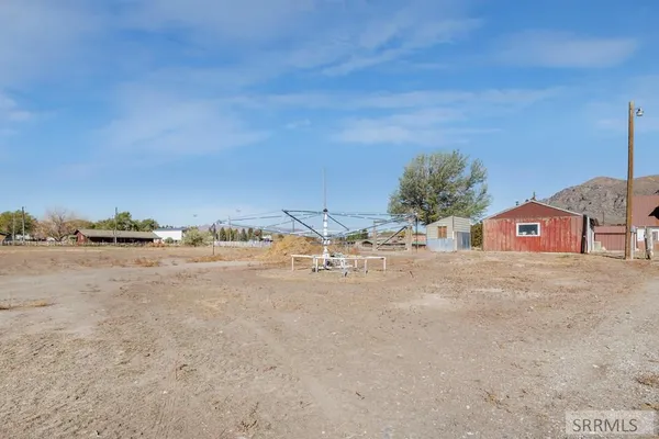 $415,000 | 590 Park Road, Arco, ID 83213
