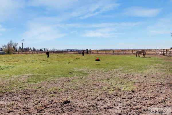 $415,000 | 590 Park Road, Arco, ID 83213