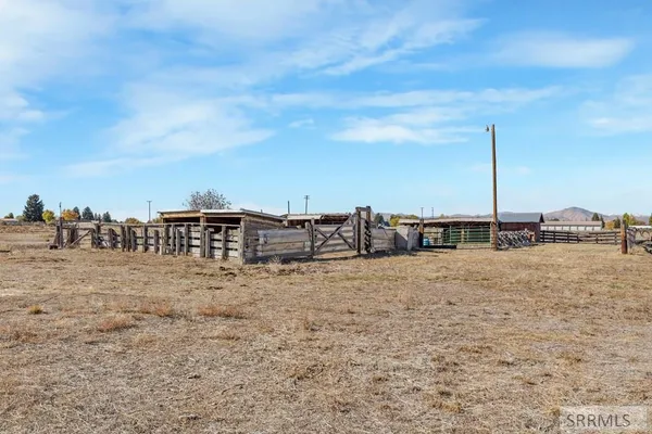$415,000 | 590 Park Road, Arco, ID 83213