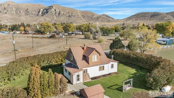 $415,000 | 590 Park Road, Arco, ID 83213
