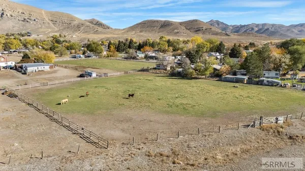 $415,000 | 590 Park Road, Arco, ID 83213