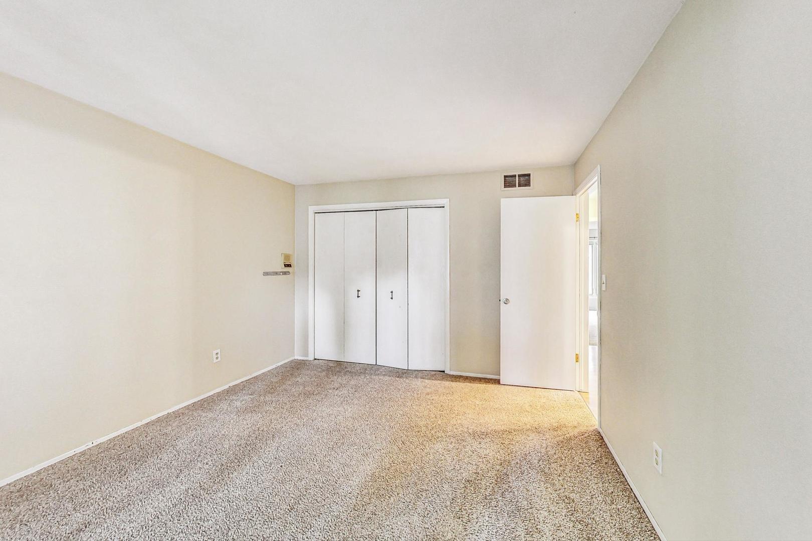 311 Deerpath Drive Winthrop Harbor, IL 60096 - Photo 29 of 48 a view of an empty room