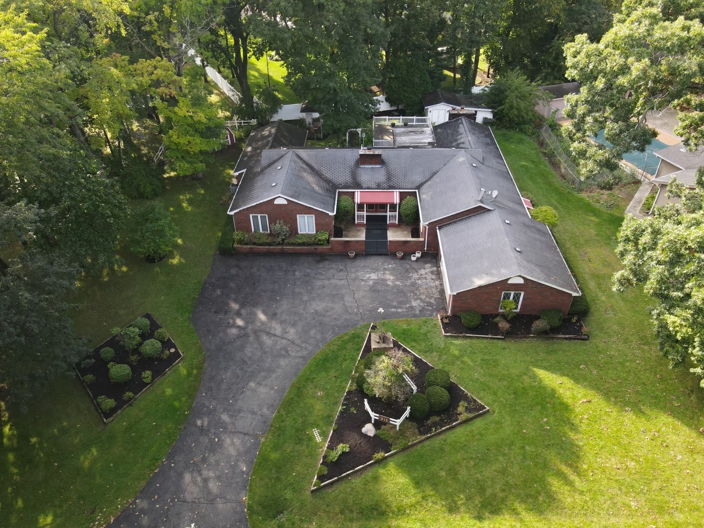 311 Deerpath Drive Winthrop Harbor, IL 60096 - Photo 45 of 48 an aerial view of a house