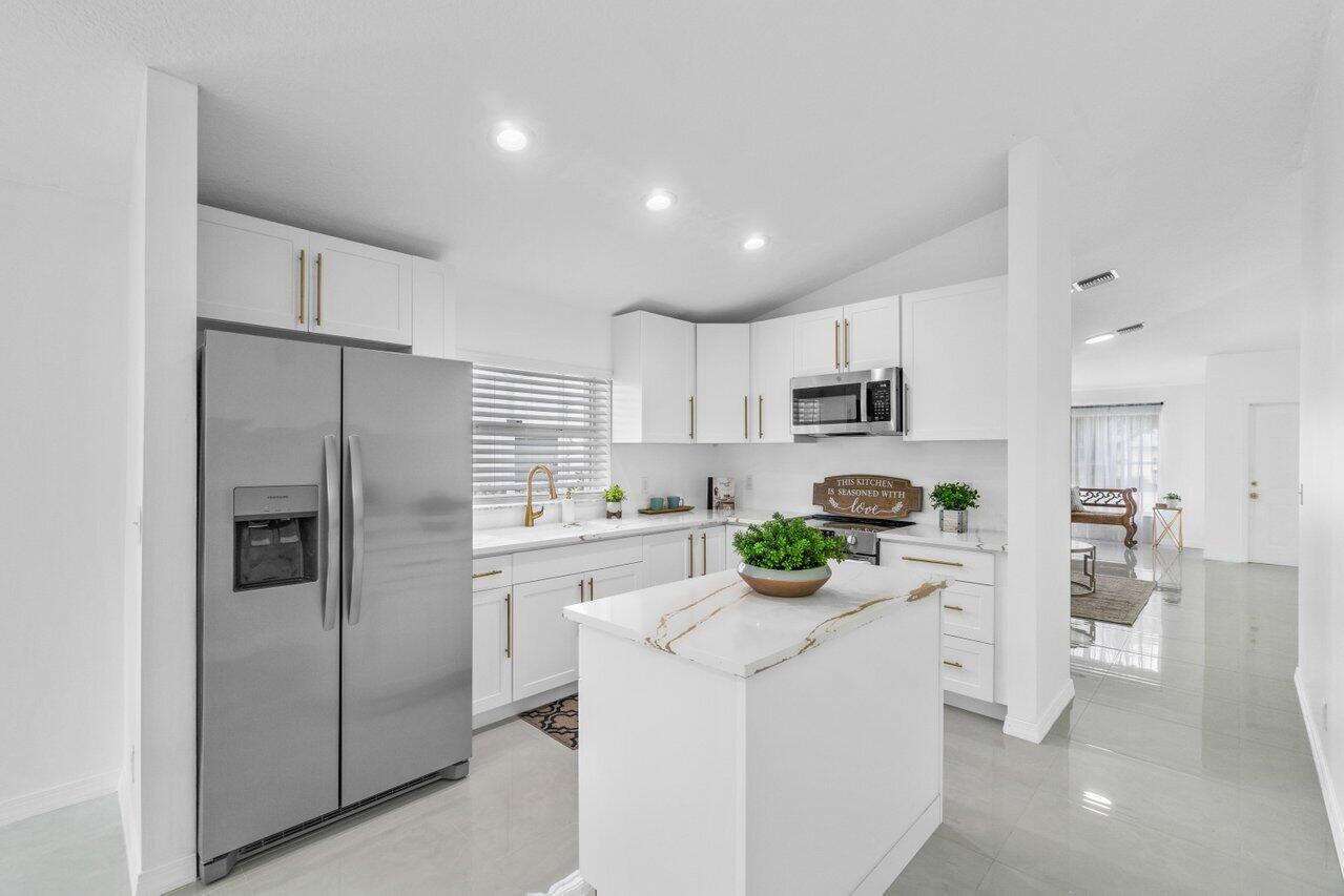 1060 Northwest 5th Ave  