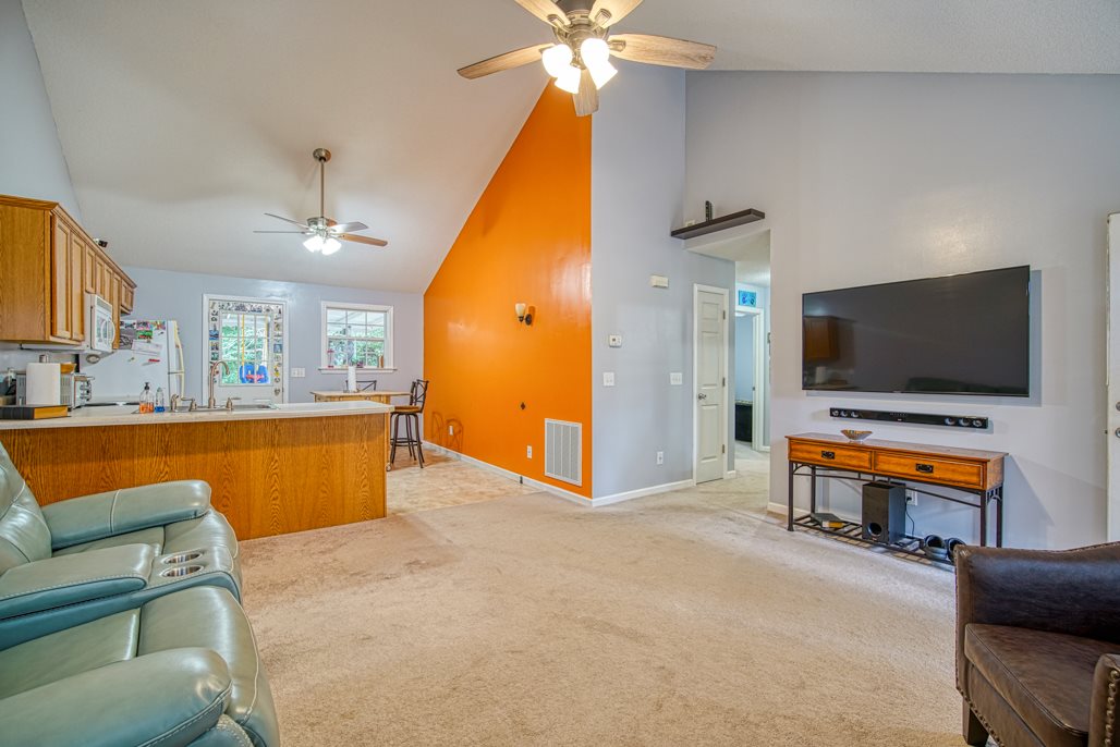 119 Harvey Road Greer, SC 29651 - Photo 3 of 27 Gallery Image 3