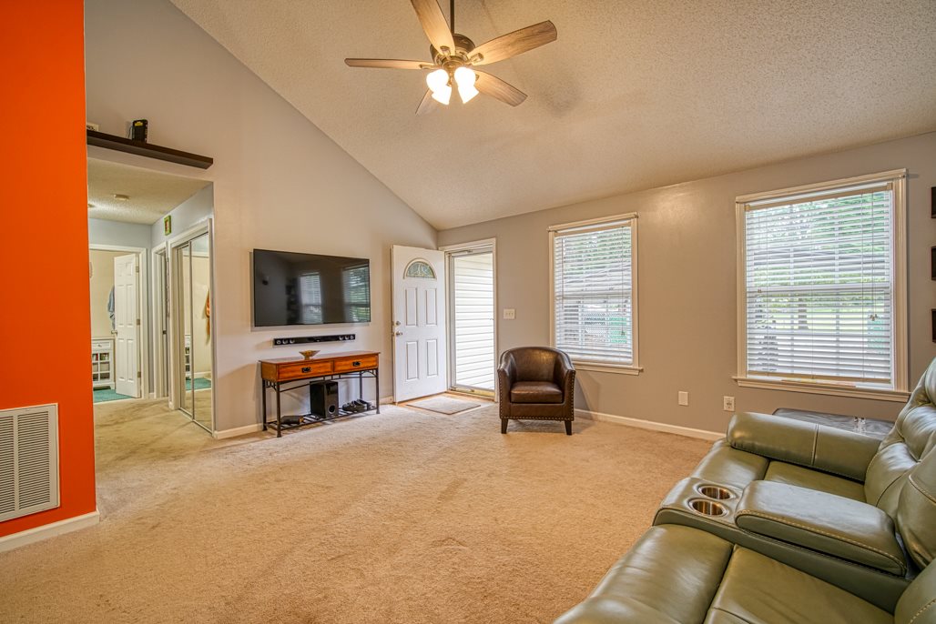 119 Harvey Road Greer, SC 29651 - Photo 4 of 27 Gallery Image 4