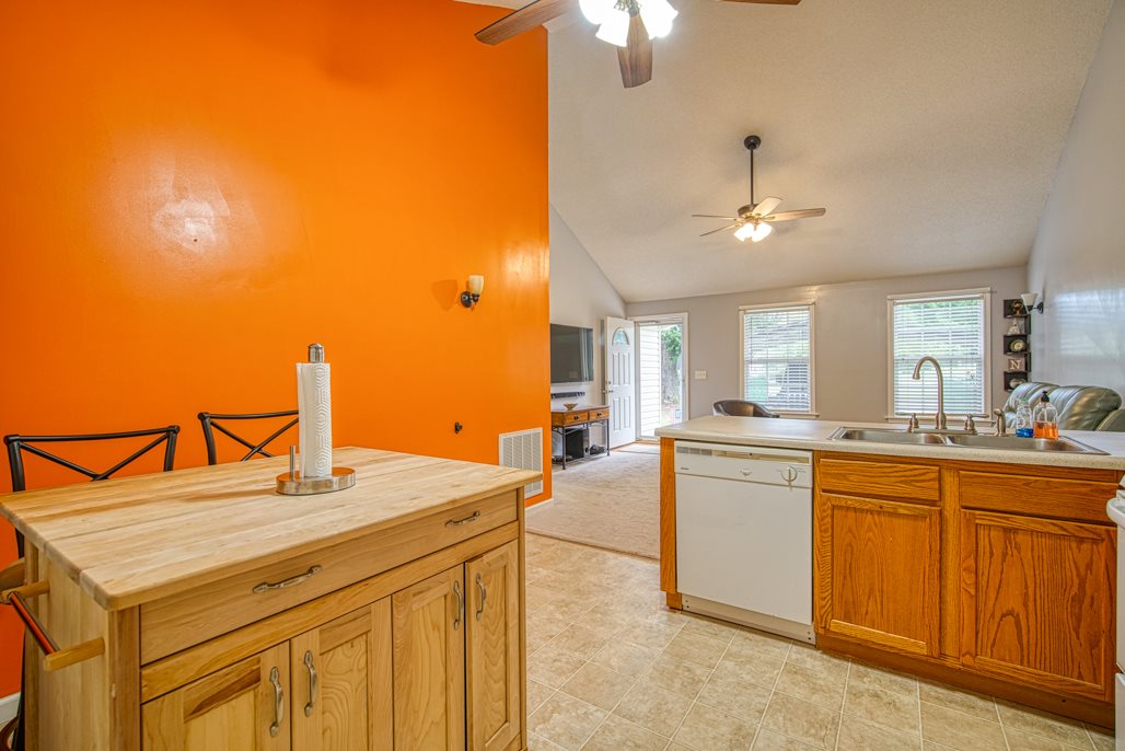 119 Harvey Road Greer, SC 29651 - Photo 8 of 27 Gallery Image 8