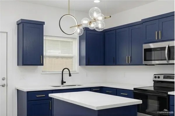 $1,100 | 2206 Taxco Court, Unit 2, Edinburg, TX 78542