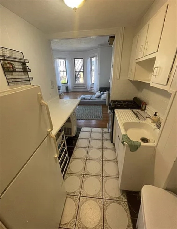 363 Beacon Street, Unit 3F Boston, MA 02116 - Photo 8 of 10