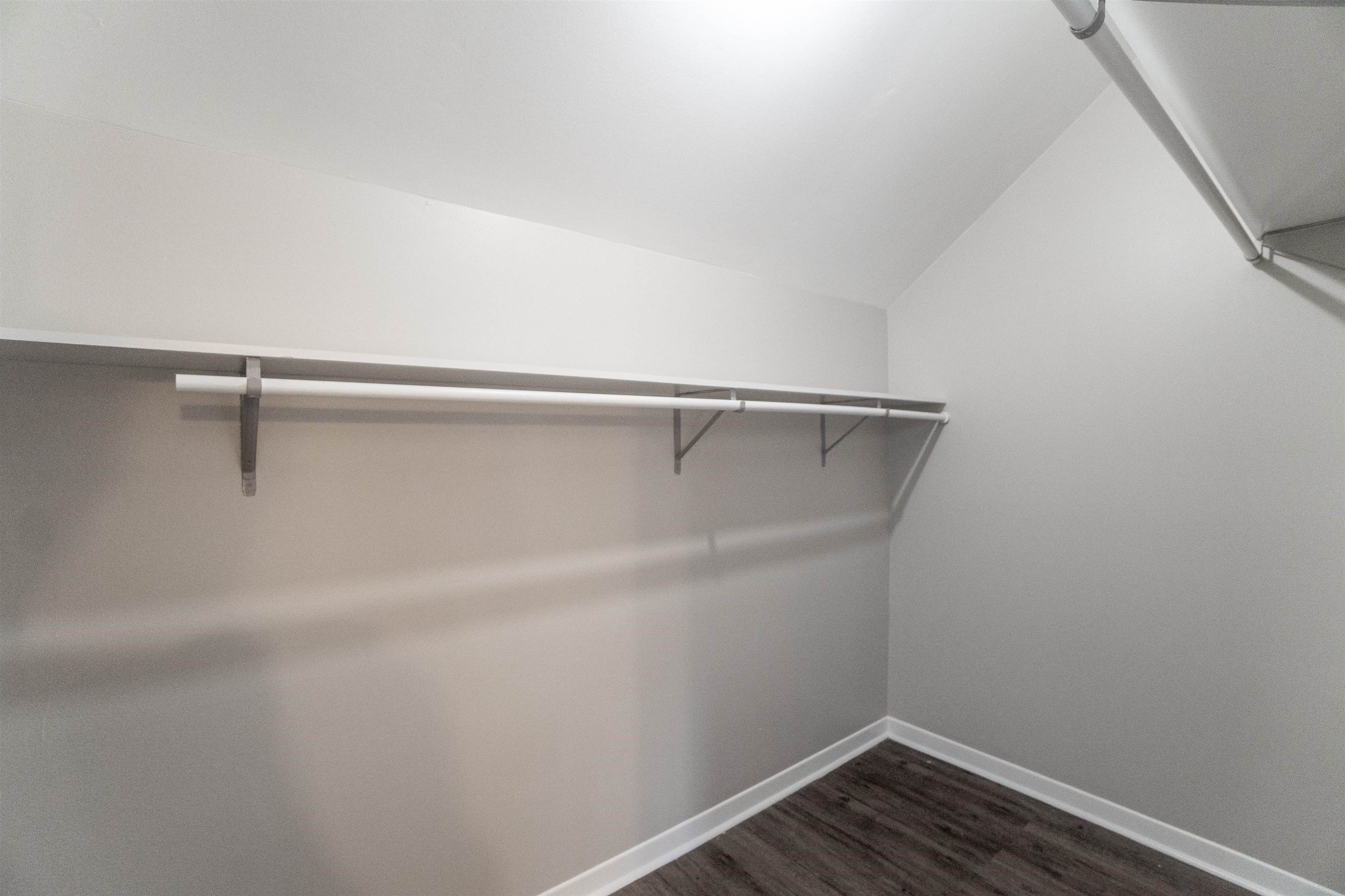 152 Windmill Ridge Road, Unit B Gulf Shores, AL 36542 - Photo 32 of 40 WalkInClosets