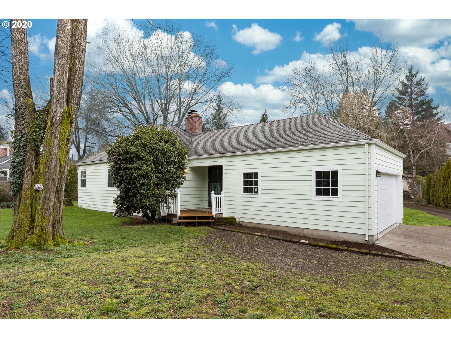 12465 Southwest Boones Ferry Road Lake Oswego, OR 97035 - Photo 1 of 29 Gallery Image 1