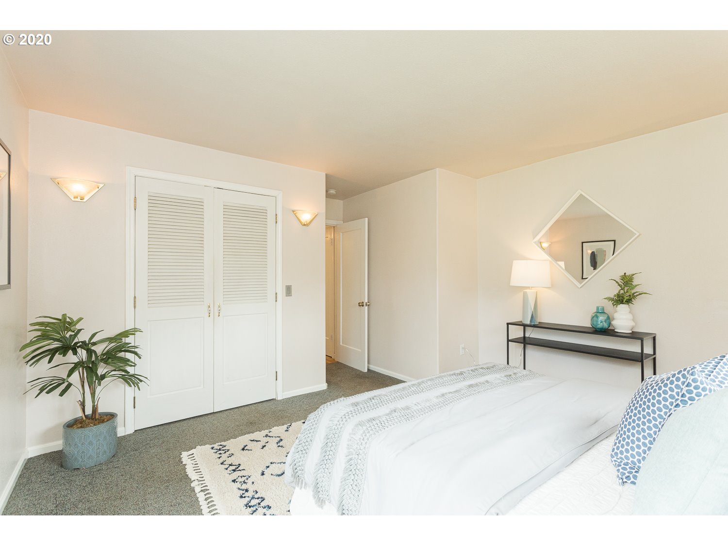 12465 Southwest Boones Ferry Road Lake Oswego, OR 97035 - Photo 15 of 29 Gallery Image 15