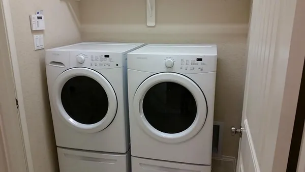 $2,100 | 3911 Webster Woods, Katy, TX 77449