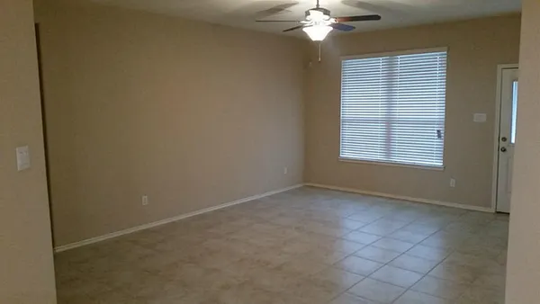 $2,100 | 3911 Webster Woods, Katy, TX 77449