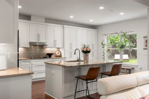 $749,000 | 8305 Williamson Creek Drive, Austin, TX 78736
