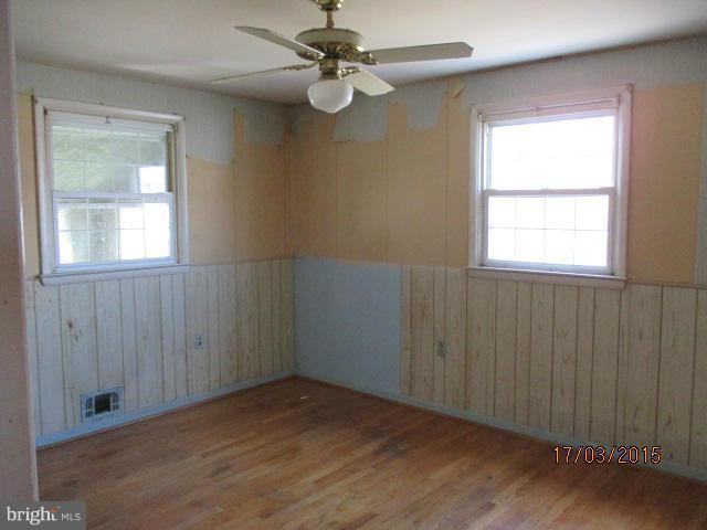 5647 Calyn Road Catonsville, MD 21228 - Photo 12 of 21 Bedroom
