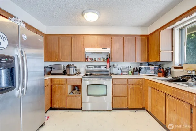 $500,000 | 11104 Ainsworth Avenue South, Tacoma, WA 98444