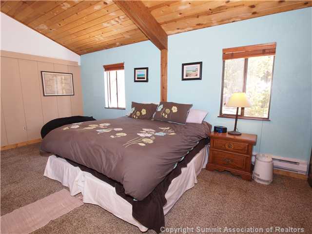 166 Fuller Placer Road, Unit 2 Breckenridge, CO 80424 - Photo 6 of 20 Master Bedroom.