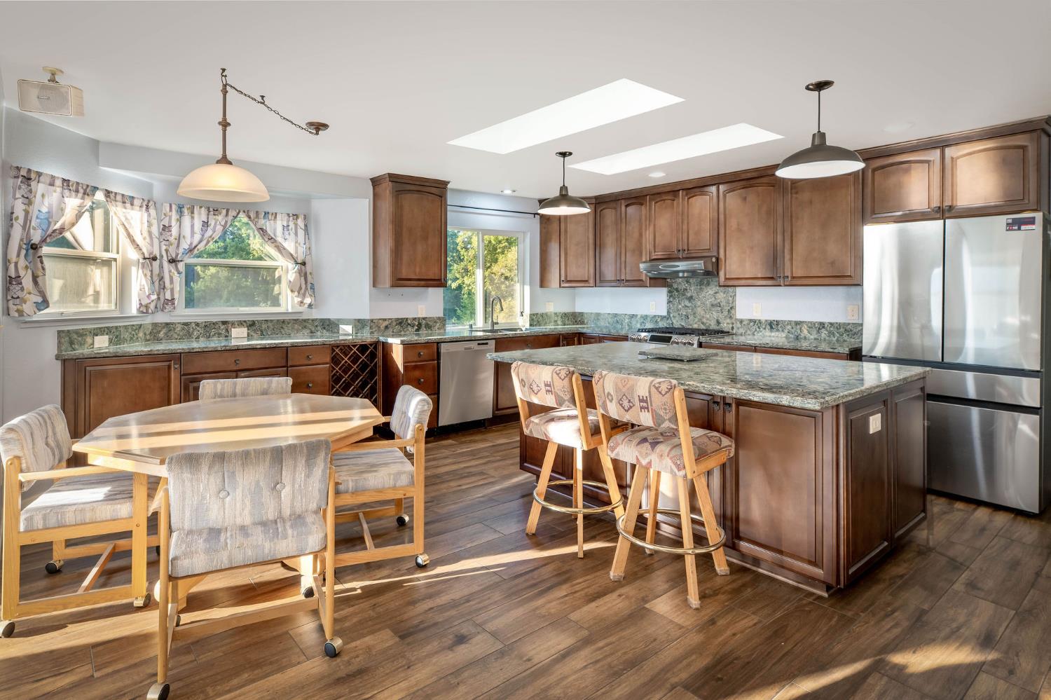 12401 Old Mine Road Grass Valley, CA 95945 - Photo 34 of 87