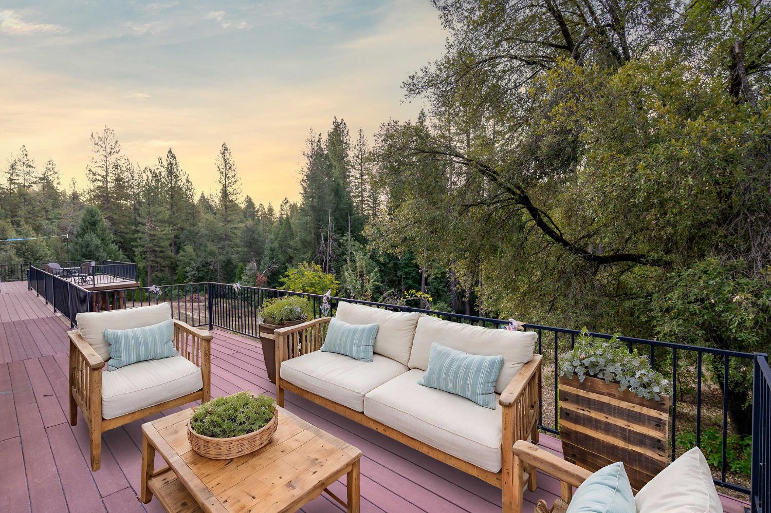 12401 Old Mine Road Grass Valley, CA 95945 - Photo 6 of 87 virtually staged