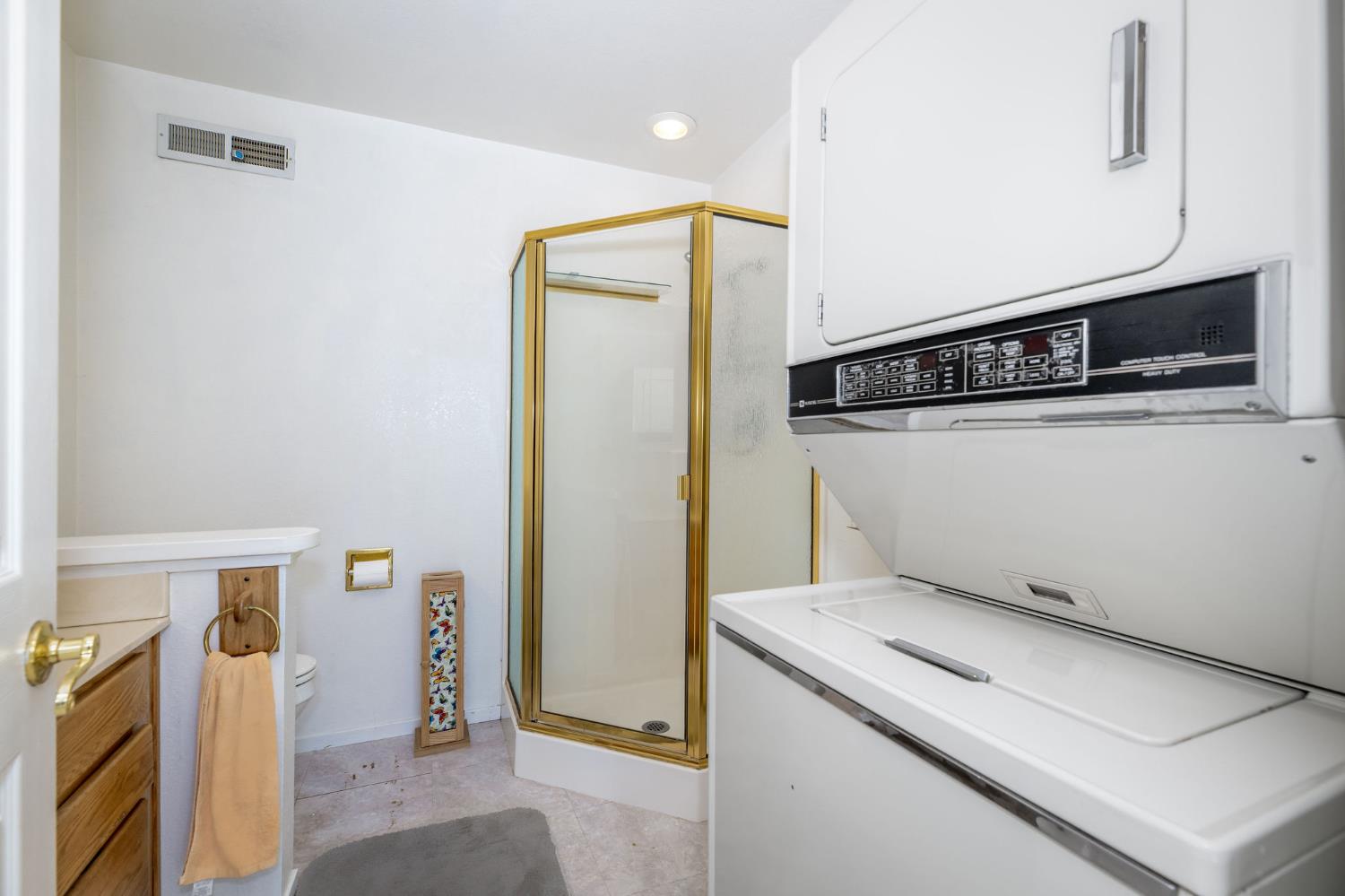 12401 Old Mine Road Grass Valley, CA 95945 - Photo 66 of 87 a utility room with dryer and washer