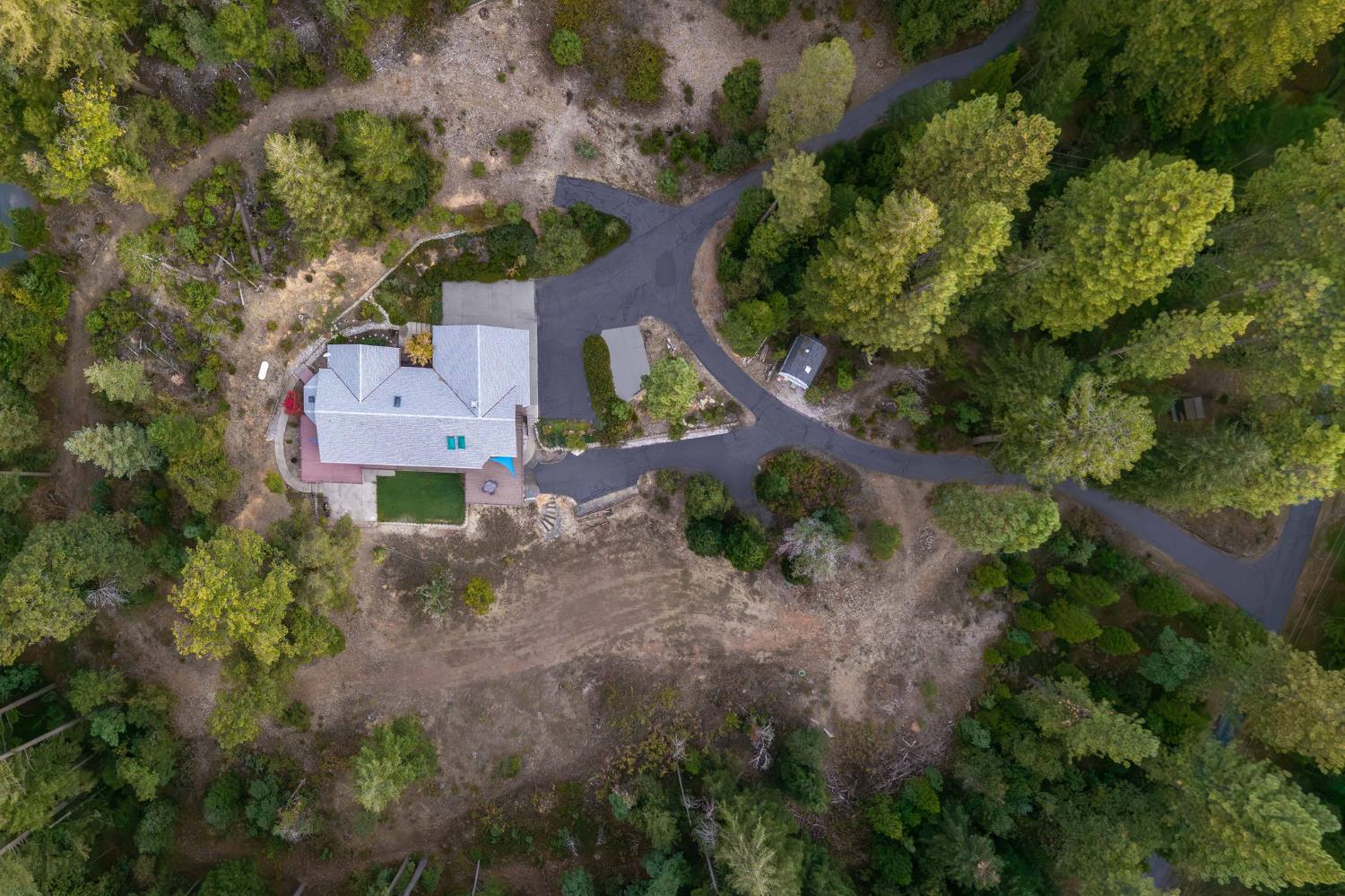 12401 Old Mine Road Grass Valley, CA 95945 - Photo 84 of 87 an aerial view of a house with a yard