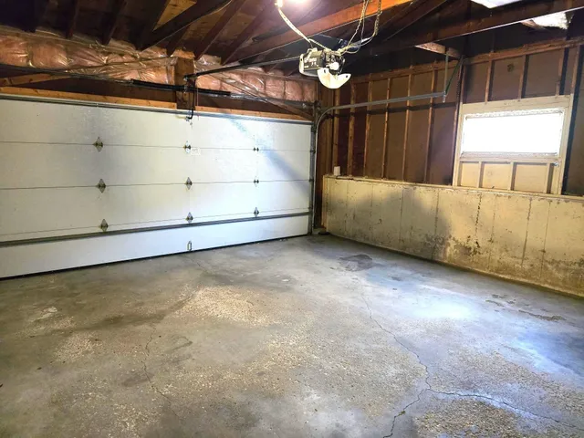 $298,500 | 2740 South Nakoma Court, Beloit, WI 53511