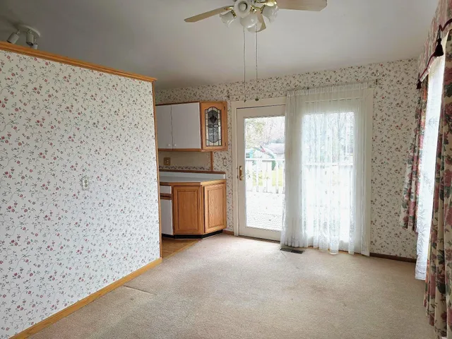 $298,500 | 2740 South Nakoma Court, Beloit, WI 53511