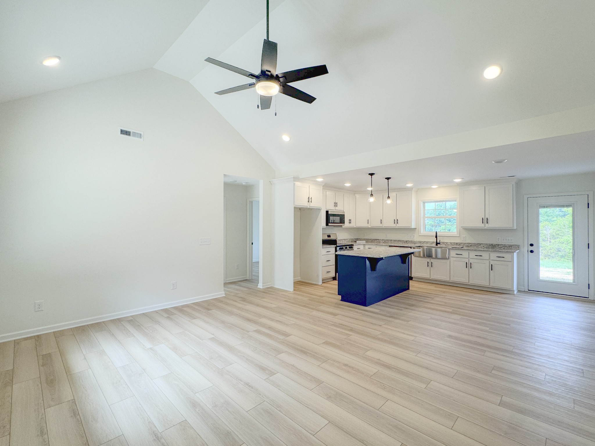 4701 Scottsville Road Lafayette, TN 37083 - Photo 10 of 42