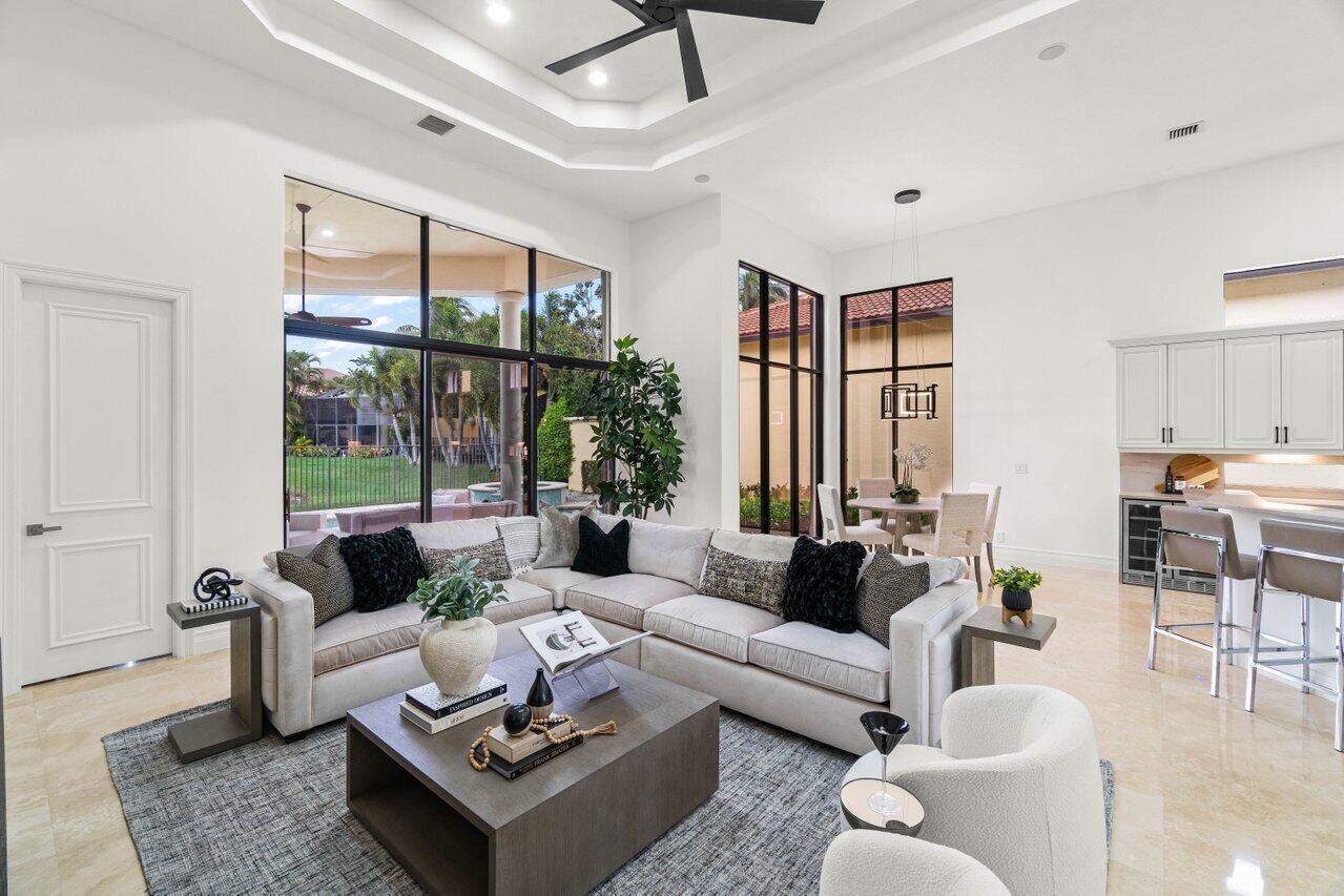 17939 Lake Azure Way Boca Raton, FL 33496 - Photo 11 of 52 021-17939LakeAzureWay-BocaRaton-FL-33496