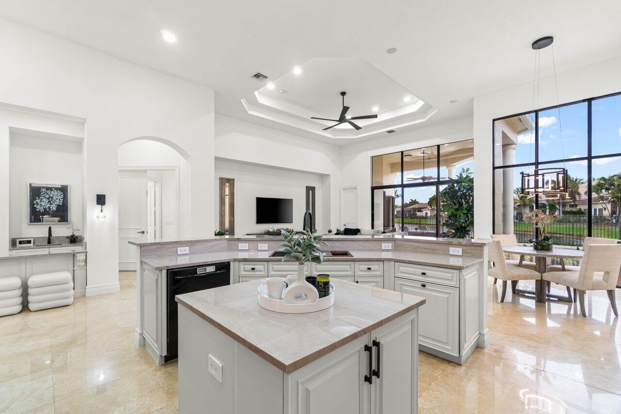 17939 Lake Azure Way Boca Raton, FL 33496 - Photo 15 of 52 018-17939LakeAzureWay-BocaRaton-FL-33496