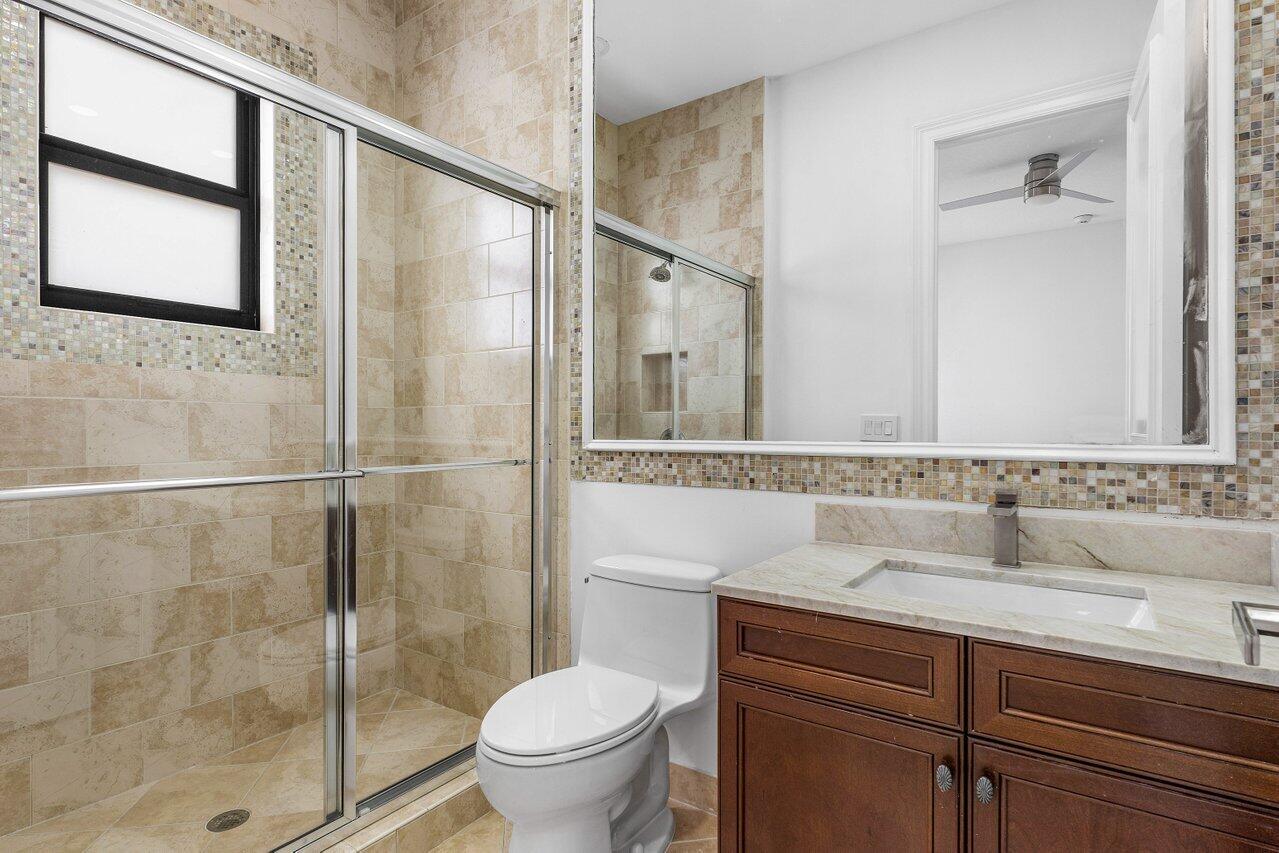 17939 Lake Azure Way Boca Raton, FL 33496 - Photo 34 of 52 32