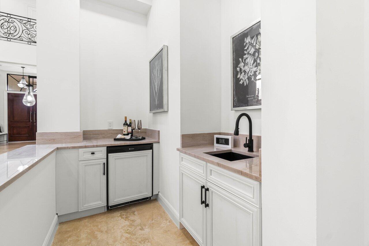 17939 Lake Azure Way Boca Raton, FL 33496 - Photo 9 of 52 014-17939LakeAzureWay-BocaRaton-FL-33496