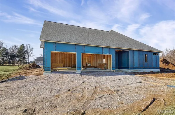 $1,190,000 | 2335 Staunton Road, Troy, IL 62294