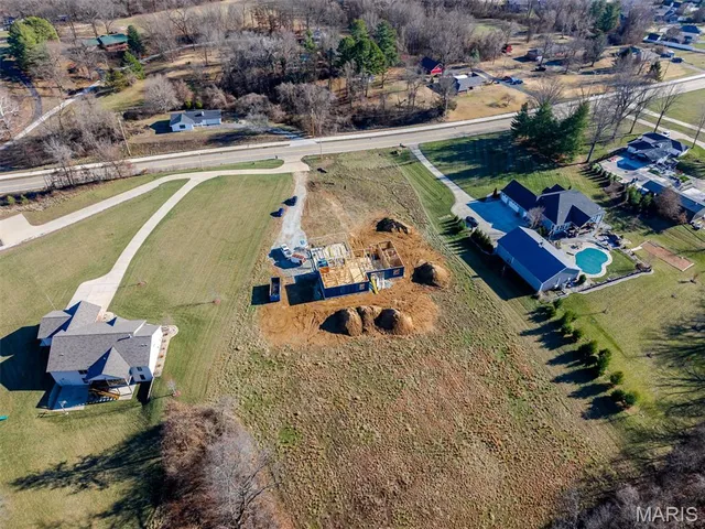 $1,190,000 | 2335 Staunton Road, Troy, IL 62294