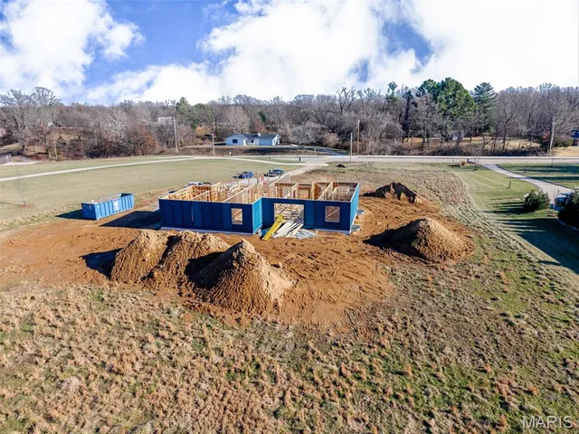 $1,190,000 | 2335 Staunton Road, Troy, IL 62294