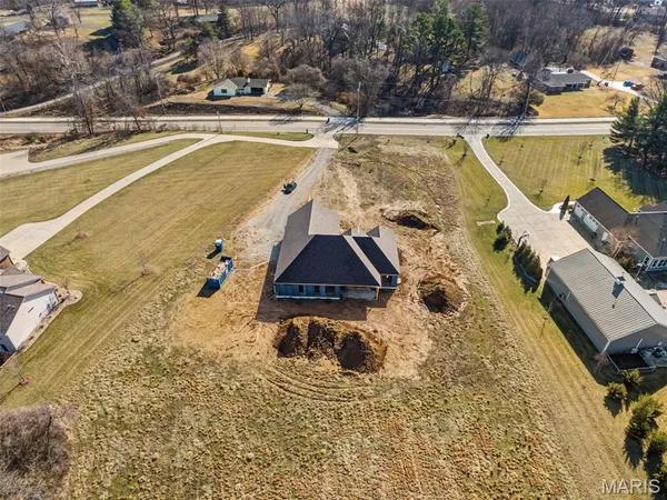 $1,190,000 | 2335 Staunton Road, Troy, IL 62294